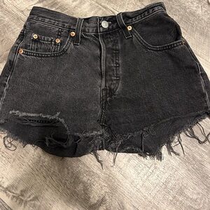 Black Levi’s 501 Jean Shorts